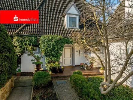 Eingangsbereich - Haus kaufen in Elmshorn - Exklusive Villa im Zentrum von Elmshorn!