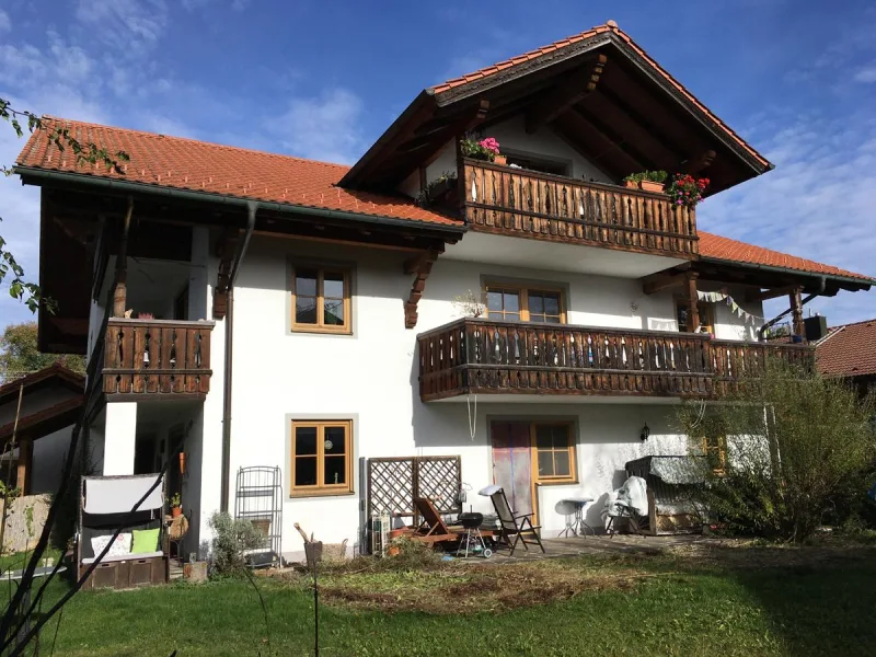 Gartenseite - Haus kaufen in Uffing am Staffelsee - Großzügiges Mehrfamilien- oder Mehrgenerationenhaus in Uffing