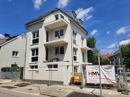 Südostansicht - Wohnung kaufen in München - Provisionsfrei für den Käufer: Neubau - Gartenmaisonette in ruhiger Lage in S-Bahn Nähe