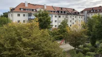 Blick vom Balkon  in den Innenhof