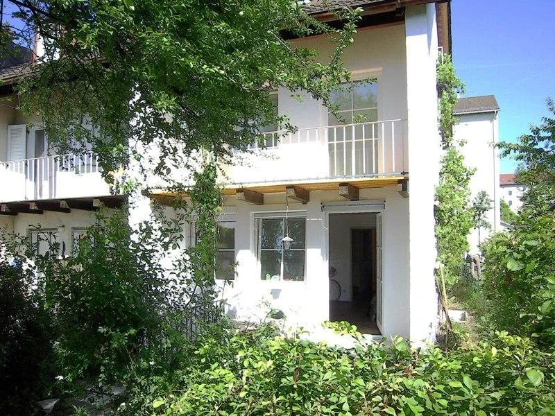 Terrasse - Haus mieten in München - REH in Pasing mit Gartenparadies