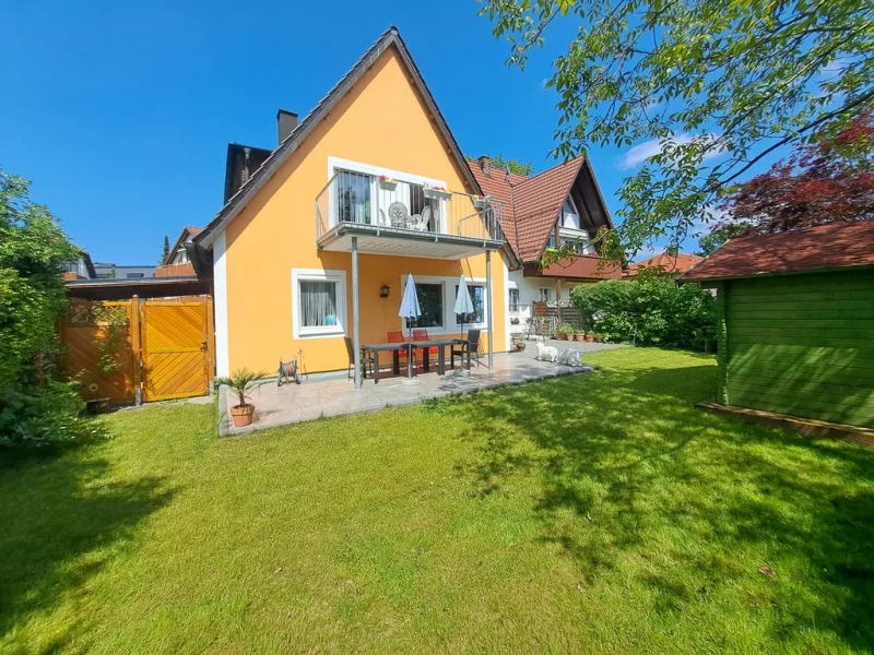 Südansicht - Haus kaufen in Bad Wörishofen - Charmantes Zweifamilienhaus mit ruhigem Südgarten in Kurparknähe