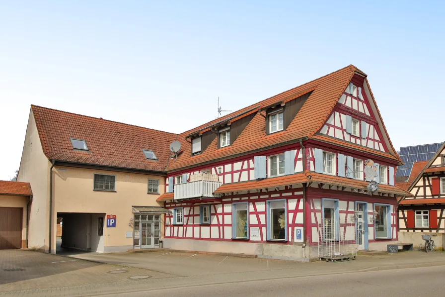 Titelbild - Haus kaufen in Kehl / Bodersweier - Wohn- und Geschäftshaus mit Fachwerk-Romantik