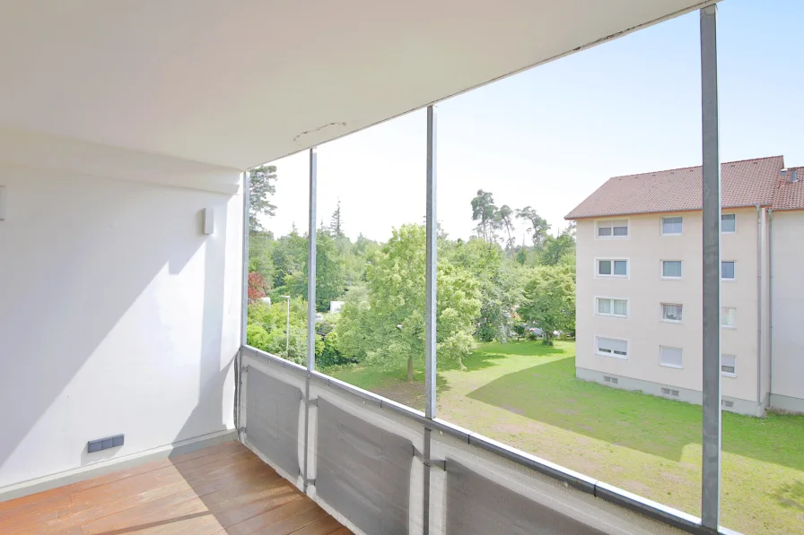 Balkon - Wohnung kaufen in Hügelsheim - Hochwertig sanierte 3-Zimmer-Wohnung mit sonnigem Südwestbalkon und Stellplatz