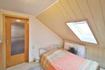 Schlafzimmer DG