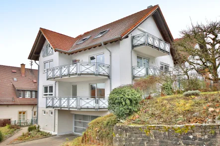 Hausansicht - Wohnung kaufen in Baden-Baden / Ebersteinburg - Traumhafte 3-Zimmer-Wohnung mit toller Aussicht!