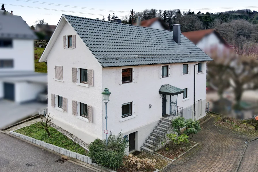 Titelbild - Haus kaufen in Baden-Baden - Charmantes Einfamilienhaus in zentraler Ortslage