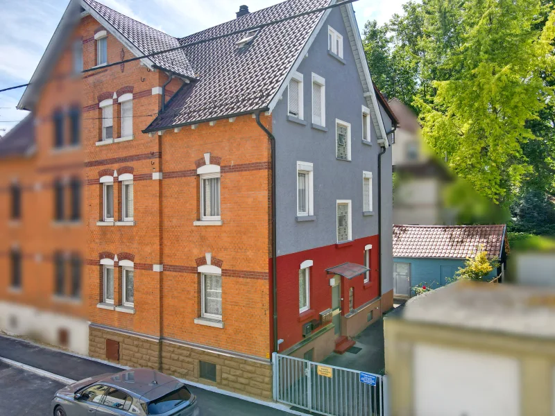 Außenansicht  - Haus kaufen in Stuttgart / Feuerbach - Ein Schmuckstück! Mehrfamilienhaus als Kapitalanlage oder zur Eigennutzung in Stuttgart-Feuerbach!