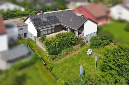 Vogelperspektive - Haus kaufen in Friolzheim - Ihr Traumhaus in Toplage mit tollem Grundriss und Ausbaupotenzial!