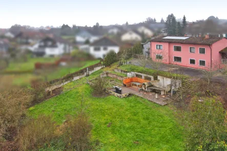 Gesamte Grundstücksfläche - Haus kaufen in Calw - Großzügiges 2-3-Familienhaus mit modernisierter Ausstattung und großem Grundstück