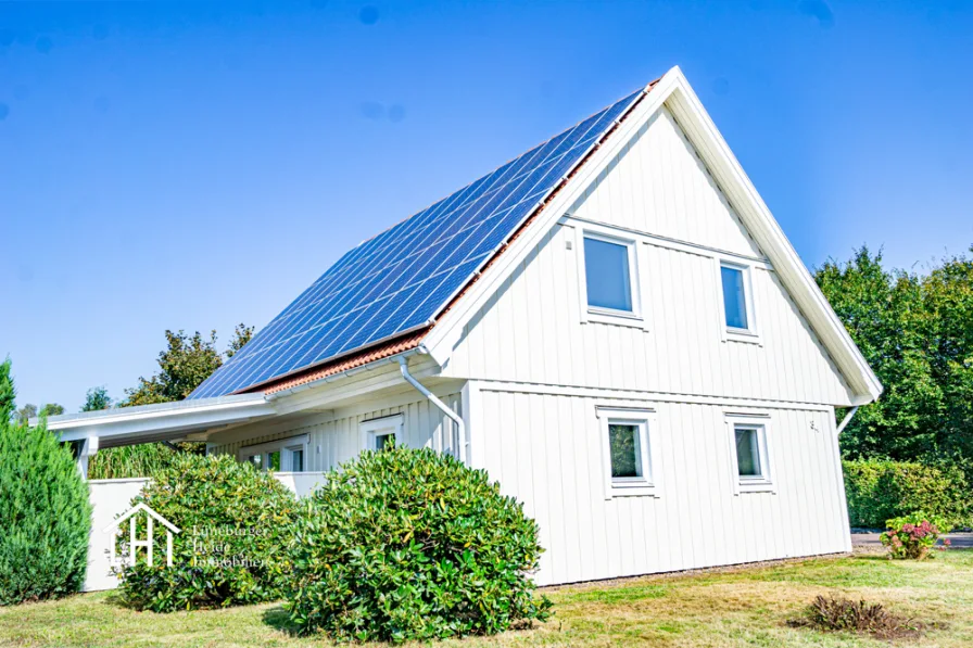 Außenansicht - Haus kaufen in Bomlitz - **Energiesparhaus in Benefeld** Einziehen und Wohlfühlen