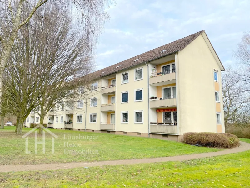 Haus - Wohnung mieten in Uelzen - 3-Zimmer Wohnung in Uelzen - Wird derzeit saniert! Ab 01.04.2025