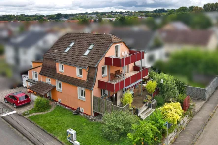 Außenansicht - Haus kaufen in Unterensingen - Modernes Mehrfamilienhaus in begehrter Lage – Ideal für Familien