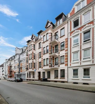 Außenansicht - Wohnung mieten in Flensburg - 4-Zimmer Wohnung im charmanten Altbau