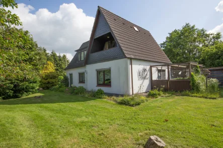 Seitenansicht - Haus kaufen in Kappeln - Wohnen und Gestalten: Einfamilienhaus mit vielseitigen Möglichkeiten