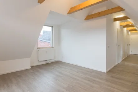 Wohn- und Essbereich - Wohnung mieten in Kappeln - Helle Dachgeschosswohnung mit Schleiblick vom Sonnenbalkon - Stellplatzanmietung möglich