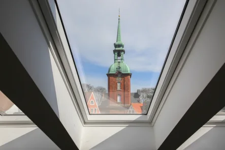 Blick auf die St. Nikolai Kirche  - Wohnung mieten in Kappeln - Kappeln| Zentrale Stadtwohnung der Extraklasse