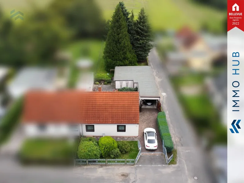 Außenansicht  - Haus kaufen in Leipzig - ++ Renovierungsbedürftige DHH mit 870 m² Grundstück, neue Heizungsanlage, Garage ++
