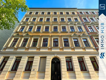 Hausansicht - Wohnung kaufen in Leipzig - ++ Aufzug, Balkon, Stuckverzierungen. Traumhafte 3-Zimmerwohnung im Leipziger Osten ++