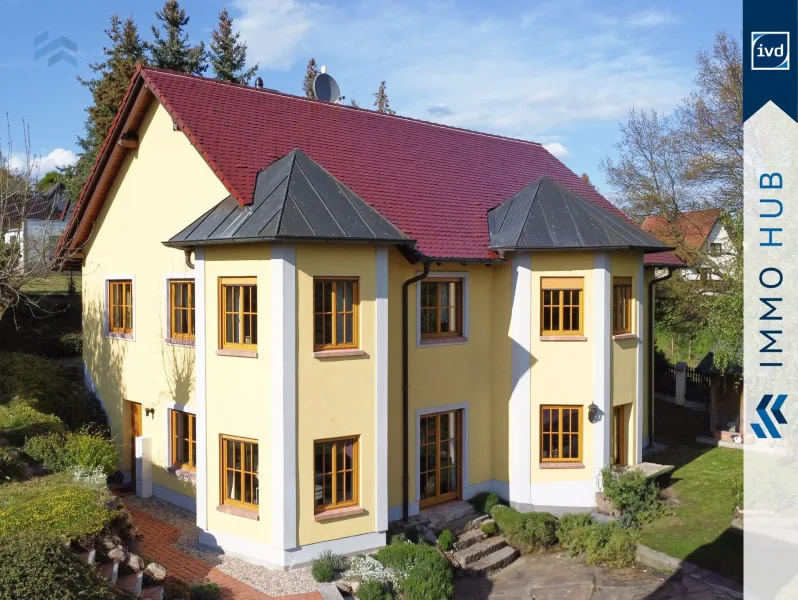 Hausansicht - Haus kaufen in Thallwitz - ++ Traumhaftes Familiendomizil auf einem ehemaligen Weinberg mit traumhaften Weitblick ++