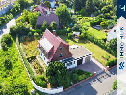 Hausansicht Vogelperspektive - Haus kaufen in Leipzig - ++ Einfamilienhaus, schönes Grundstück, Doppelgarage! Ihr neues Zuhause in Leipzig ++