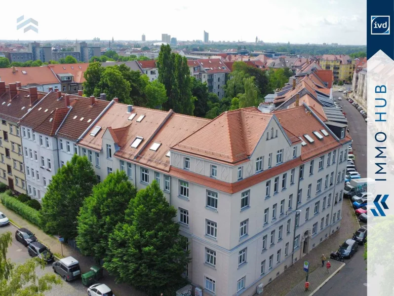 Hausansicht mit Skyline