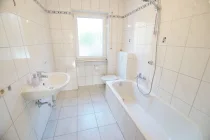 14 Badezimmer OG