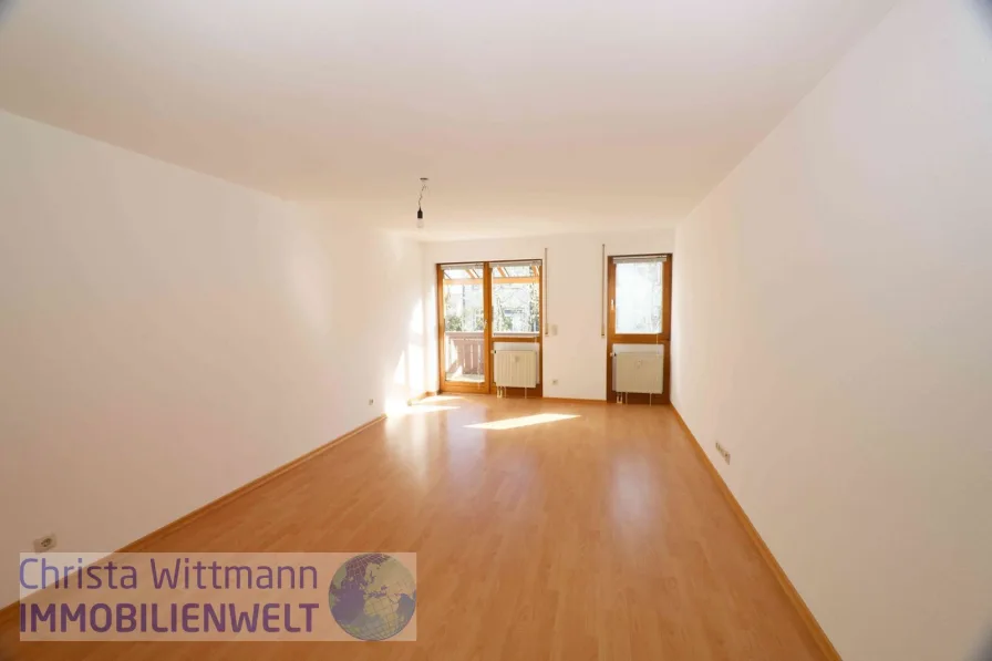 PHOTO-2024-04-03-10-07-21 - Wohnung kaufen in Höhenkirchen-Siegertsbrunn - Top gepflegte 2 ZKB Wohnung im 2.OG mit Balkon und Aufzug
