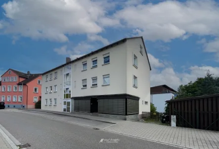 Fassade - Laden/Einzelhandel kaufen in Schwabach - Ladenfläche in Schwabach - Vielseitig, sichtbar & Gegen Gebot