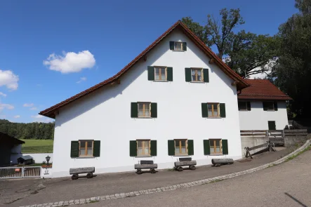 Ansicht von Westen - Haus kaufen in Kronburg - Für Menschen die das Besondere lieben!