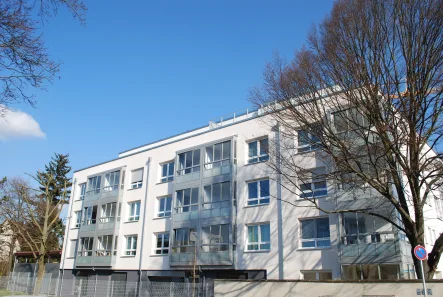 Außenansicht - Wohnung mieten in Nürnberg - Geräumige 2-Zimmer Seniorenwohnung in Schweinau, Nürnberg ab 60 Jahre!!!