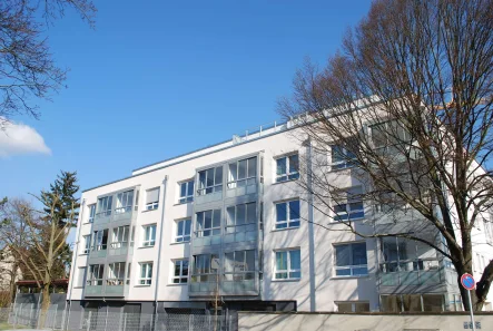 Außenansicht  - Wohnung mieten in Nürnberg - 2-Zimmer Seniorenwohnung in Schweinau, Nürnberg ab 60 Jahren!!!