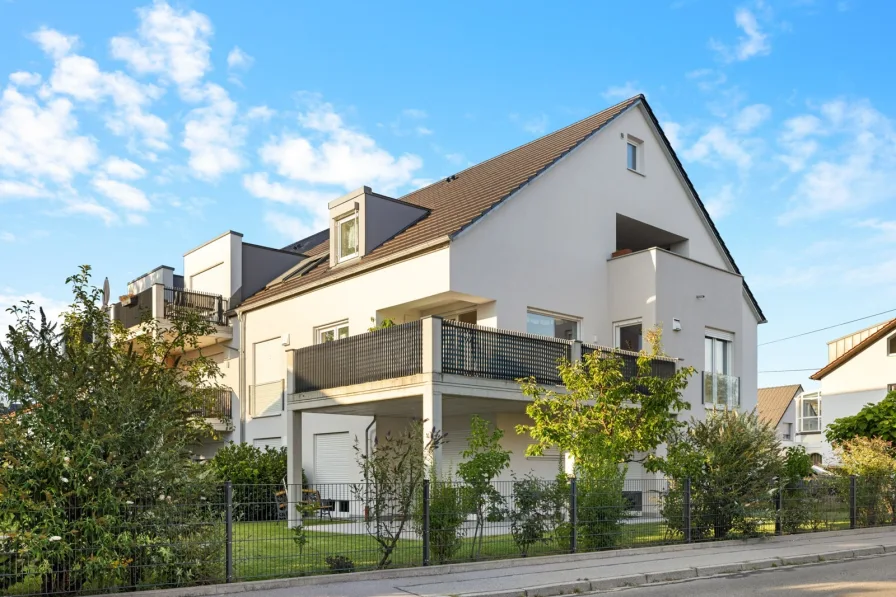 Außenansicht - Wohnung kaufen in Kissing - Moderne 4-Zimmer-Wohnung mit großem Süd-West-Balkon in ruhiger Lage von Kissing