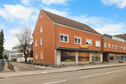 Außenansicht - Wohnung mieten in Augsburg - Große 3-ZKB in beliebter Lage in A-Göggingen mit XXL-Dachterrasse