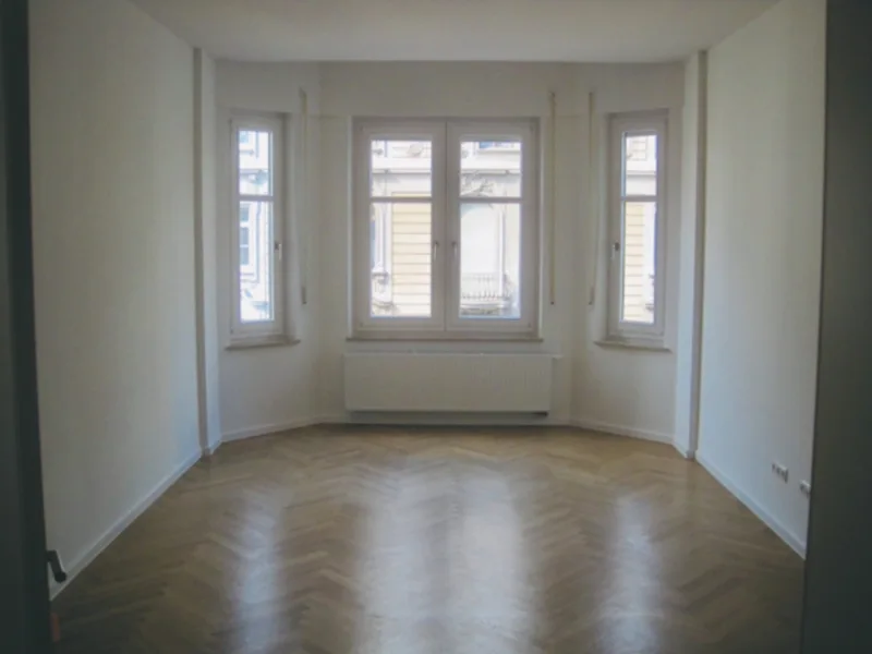 Zimmer Beispiel 2 - Wohnung kaufen in Augsburg - Altbaujuwel im Denkmalschutz: Große 5-Zimmerwohnung * repräsentativ * zentral * top saniert