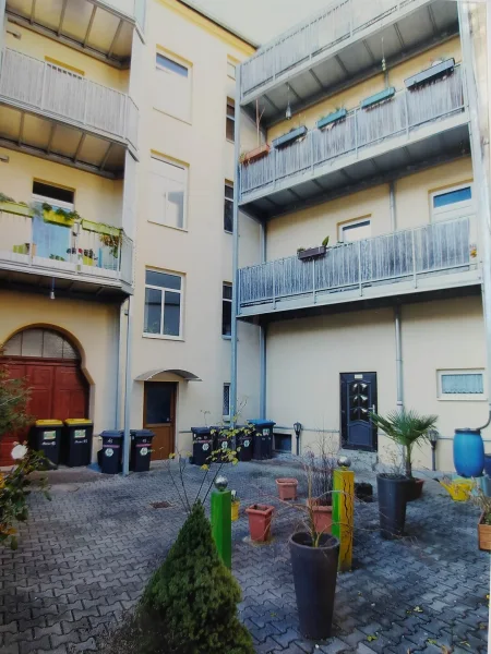 Innenhof - Zinshaus/Renditeobjekt kaufen in Gera - Stabile Investition: 6 Wohn- und 1 Gewerbeeinheit mit Langzeitmietern, Potenzial für Mietsteigerung