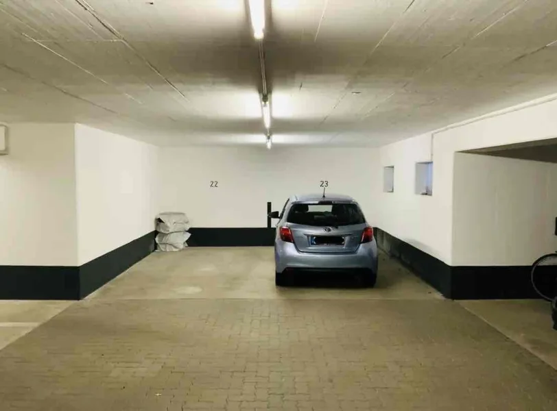 Tiefgaragenstellplätze.jpg