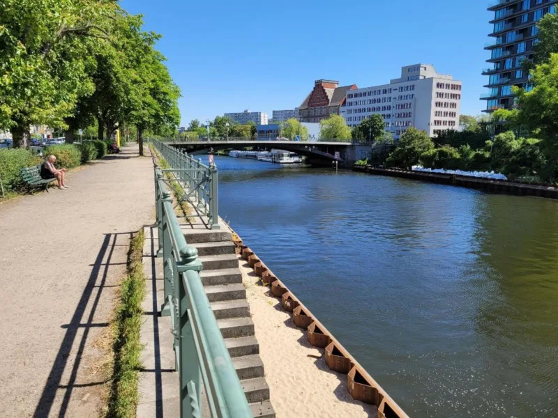 Spree - Wohnung kaufen in Berlin - Altbauperle an der Spree in Tiergarten