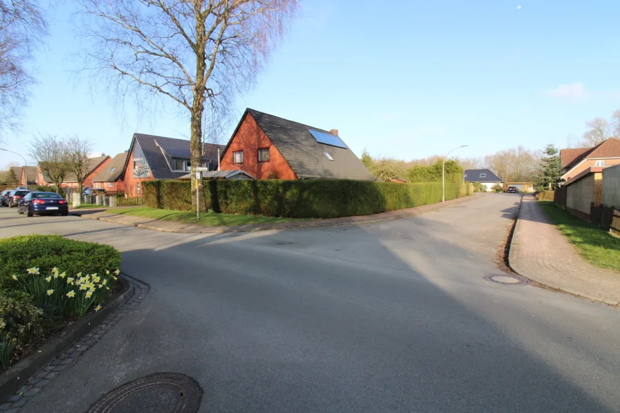 Außenansicht - Haus kaufen in Leck - Großzügiges Einfamilienhaus mit Sauna im Garten, in familienfreundlichem Wohngebiet!