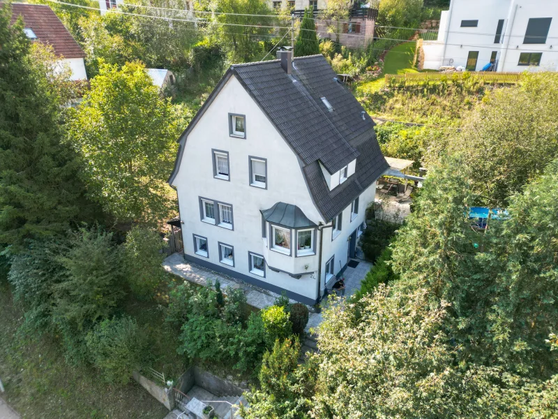 Aussenansicht - Haus kaufen in Calw - Stadthaus mit Einliegerwohnung, Terrasse und Garten in Calw - Perfektes Zuhause mit Charme & Platz!