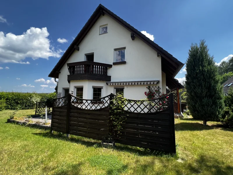 Westansicht - Haus kaufen in Dippoldiswalde - Kaufen - Verschönern - Einziehen