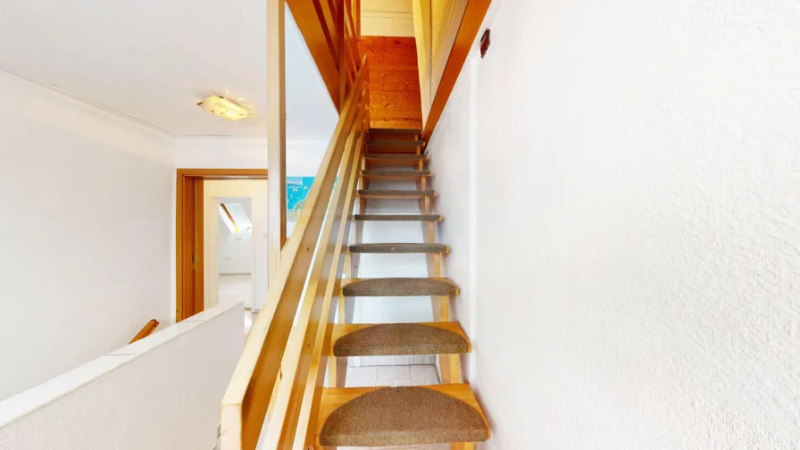 Treppe zu Schlafzimmer 4