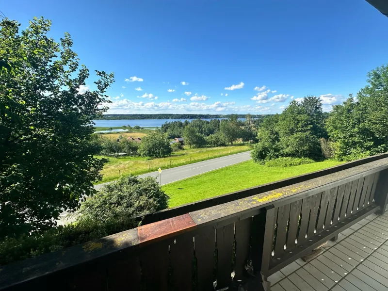 Balkon mit Ausblick auf den Simssee