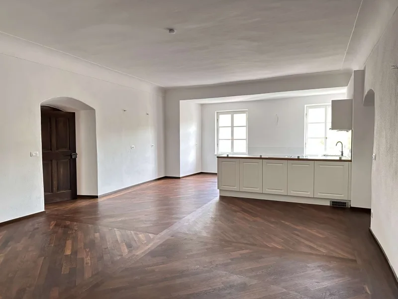 Küche / Essen - Wohnung kaufen in Vilshofen an der Donau - Charmante 2-Zimmerwohnung mit Altbaucharme im Zentrum von Vilshofen - Wohnung kaufen