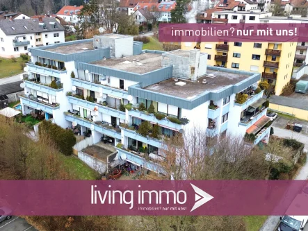 Luftbild - Wohnung kaufen in Passau - Charmante 2-Zimmer-Wohnung in Passau-Grubweg mit Außenstellplatz – Einziehen und Wohlfühlen!