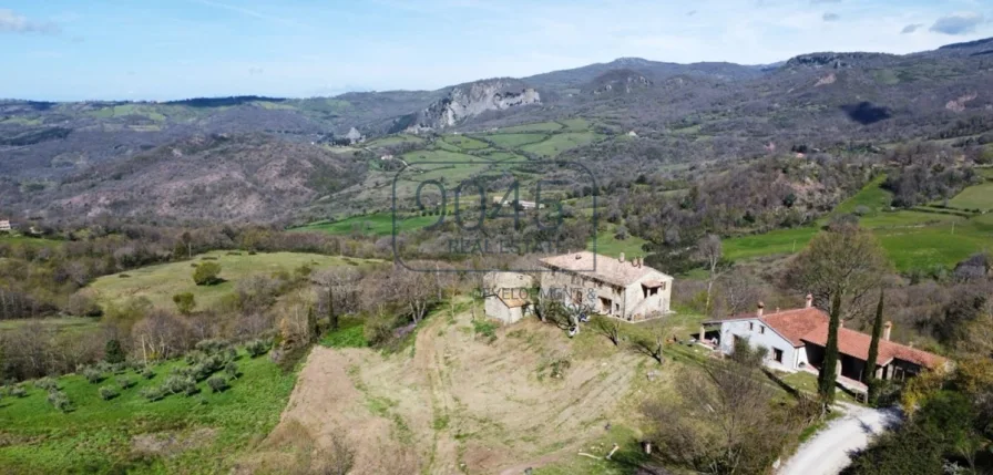 Ihr "Agriturismo" mit Öl- und Weinproduktion am Monte Amiata - Toskana