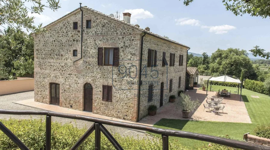 Wunderschöner "Agriturismo" inmitten der toskanischen Landschaft in Chiusdino - Toskana