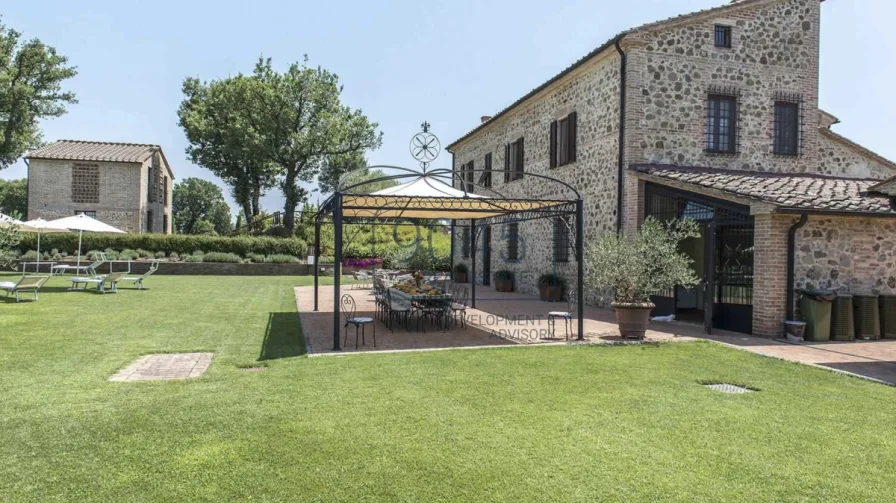 Wunderschöner "Agriturismo" inmitten der toskanischen Landschaft in Chiusdino - Toskana