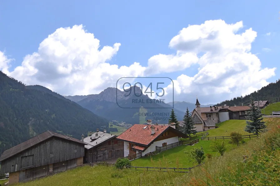 Stilvolles Einfamilienhaus mit zwei Wohnungen in den Dolomiten in Monzon - Südtirol / Trentino - Haus kaufen in Pozza di Fassa - Stilvolles Einfamilienhaus mit zwei Wohnungen in den Dolomiten in Monzon - Südtirol / Trentino