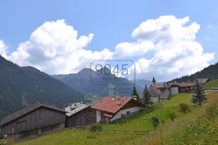 Stilvolles Einfamilienhaus mit zwei Wohnungen in den Dolomiten in Monzon - Südtirol / Trentino - Haus kaufen in Pozza di Fassa - Stilvolles Einfamilienhaus mit zwei Wohnungen in den Dolomiten in Monzon - Südtirol / Trentino